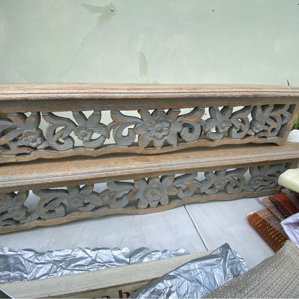 Made in India solid wood shelfs (set)